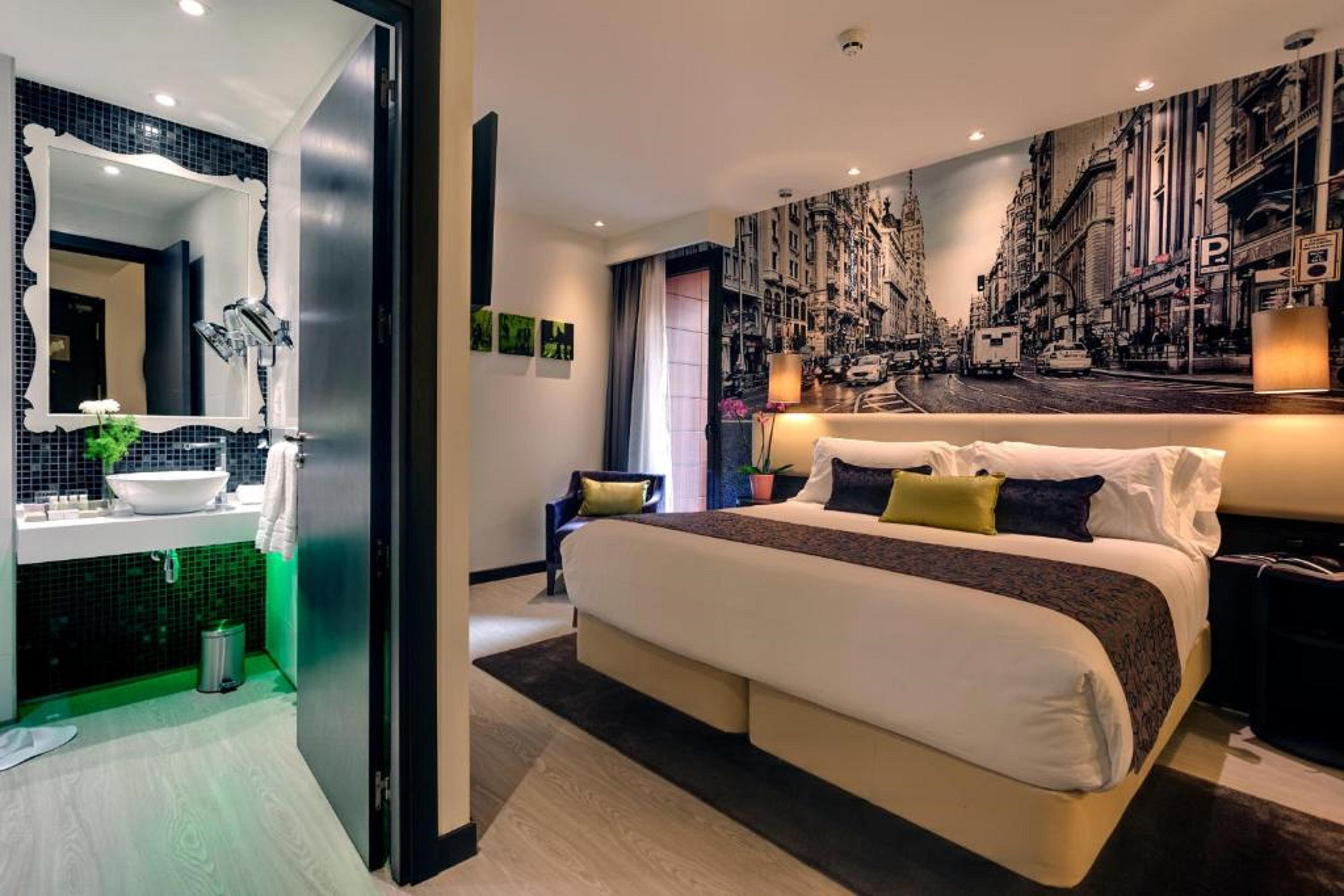 Hotel Indigo Madrid - Gran Via, An Ihg Hotel Εξωτερικό φωτογραφία